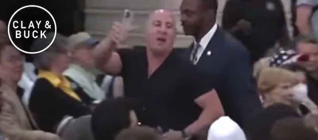 Cover Image for Town Hall Attendee Confronts Letitia James