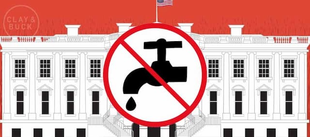 Cover Image for Trump Team Hunts for Intelligence Leaker
