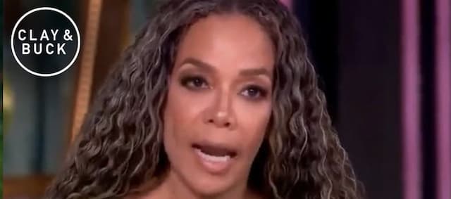 Cover Image for Sunny Hostin Embarrasses Herself Defending Colbert