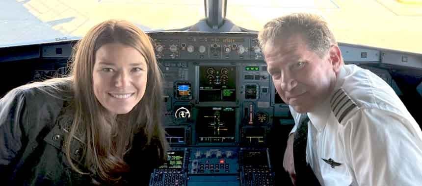 Cover Image for Carrie’s Dad Makes Final Flight as American Airlines Pilot