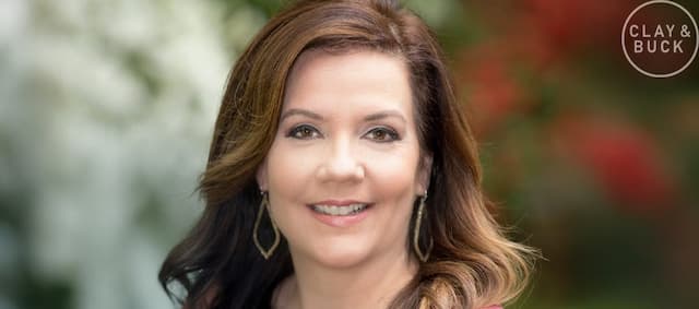 Cover Image for Mollie Hemingway: Could Justice Roberts Step Down in June?