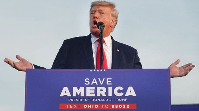 Cover Image for At Ohio Rally, Trump Rips Dems on Crime