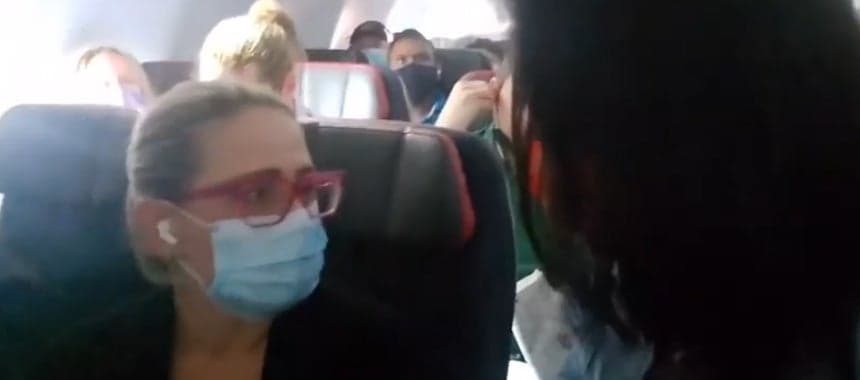 Cover Image for Leftist Activists Hunt Kyrsten Sinema for Sport